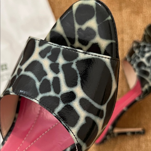 Kate Spade Black and Pink Patterned Heels - Picture 7 of 7